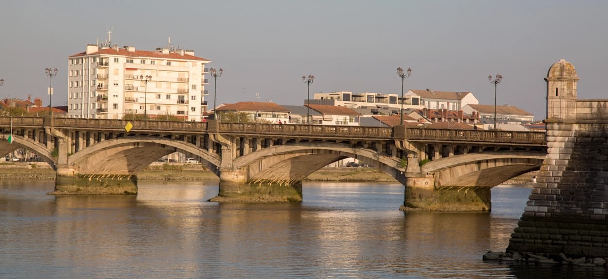 Crear un sitio web en Bayona: los errores que comete el 80 % de los negocios locales