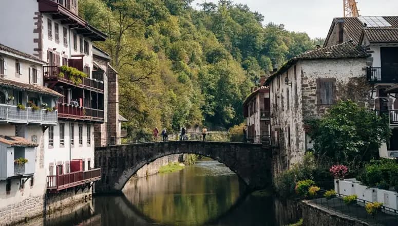 Création site internet Saint-Jean-Pied-de-Port - Web design au Pays Basque